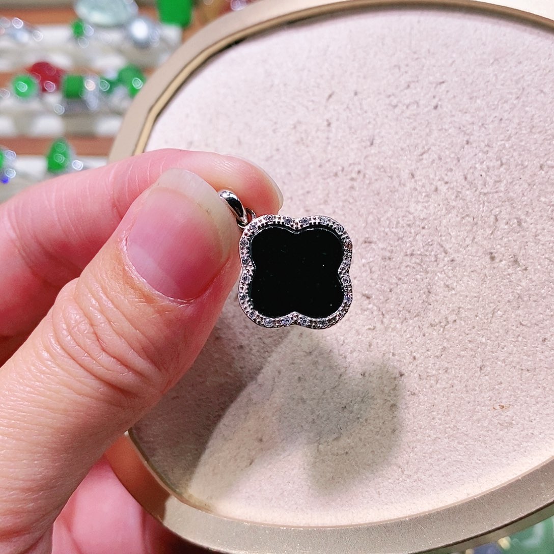 【闪购商品】翡翠挂件未镶嵌裸石