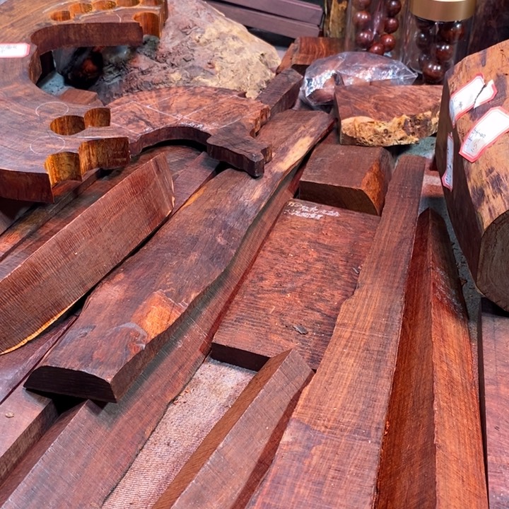 檀香紫檀（小叶紫檀）庆