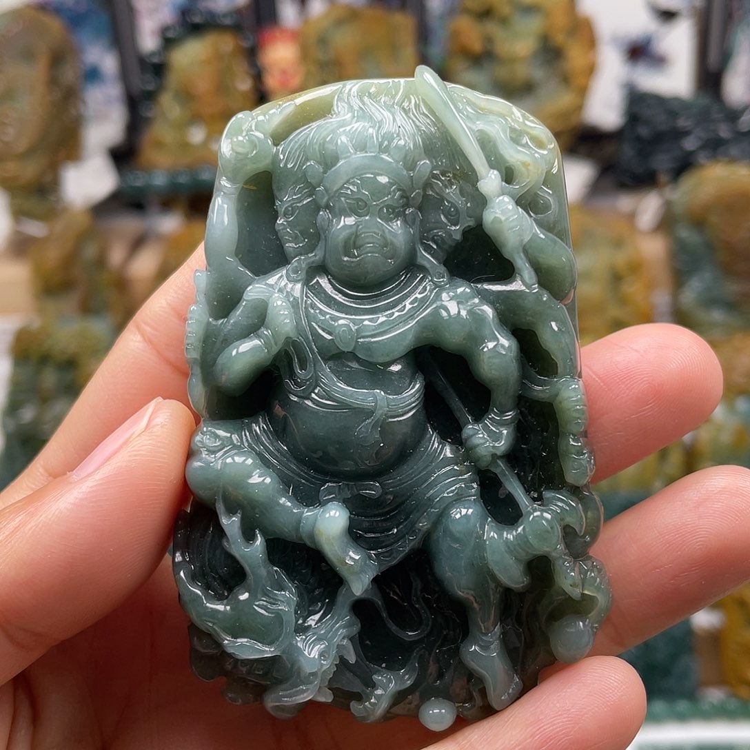 翡翠未镶嵌颈饰天然翡翠a货不动