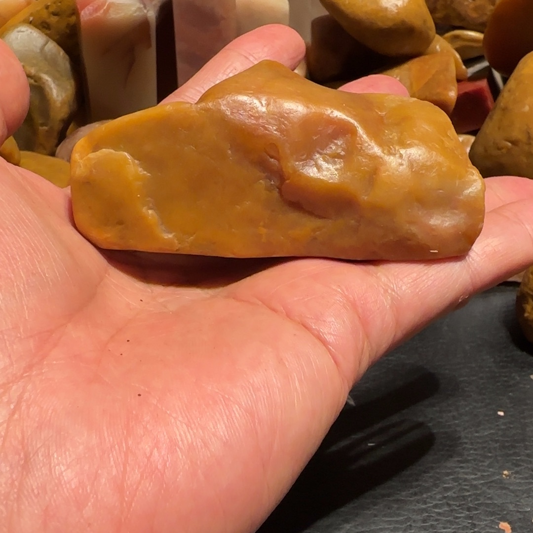 老挝石田黄原石，老挝，