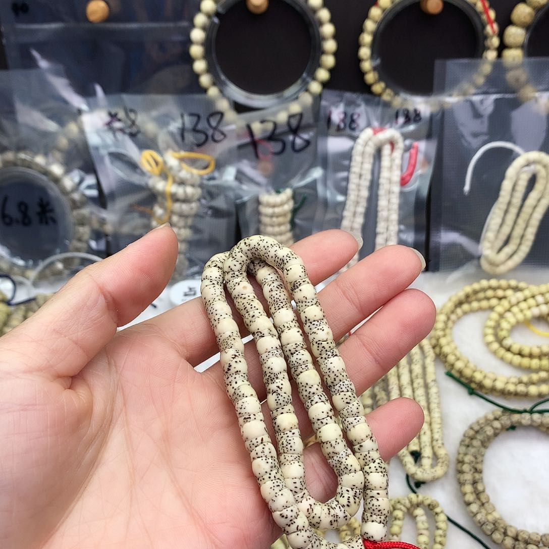 钏*卡7原生态石玉料籽