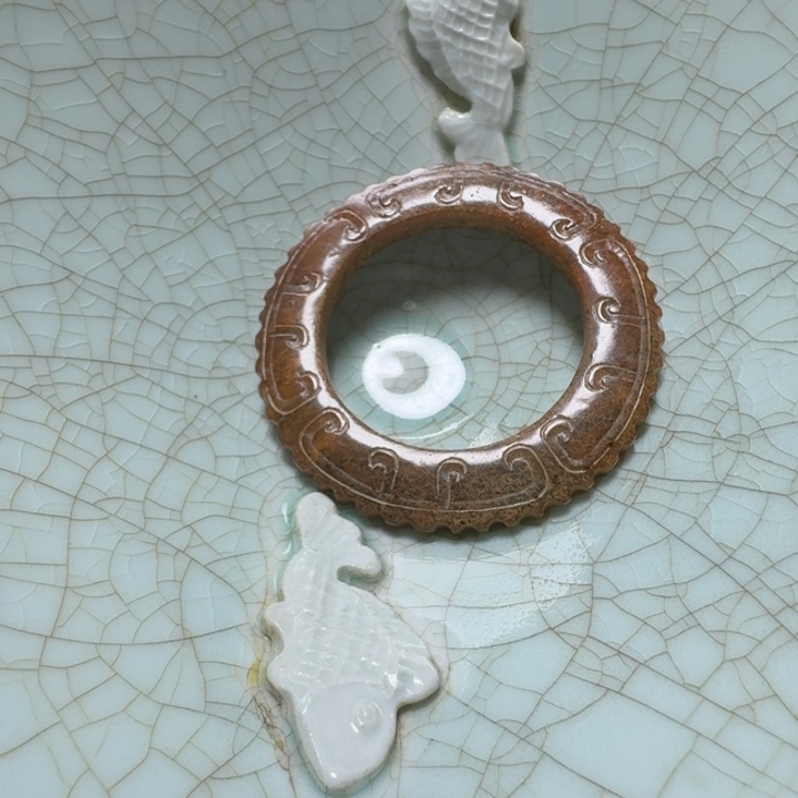 六***少瓷片双鱼青瓷开片大碗