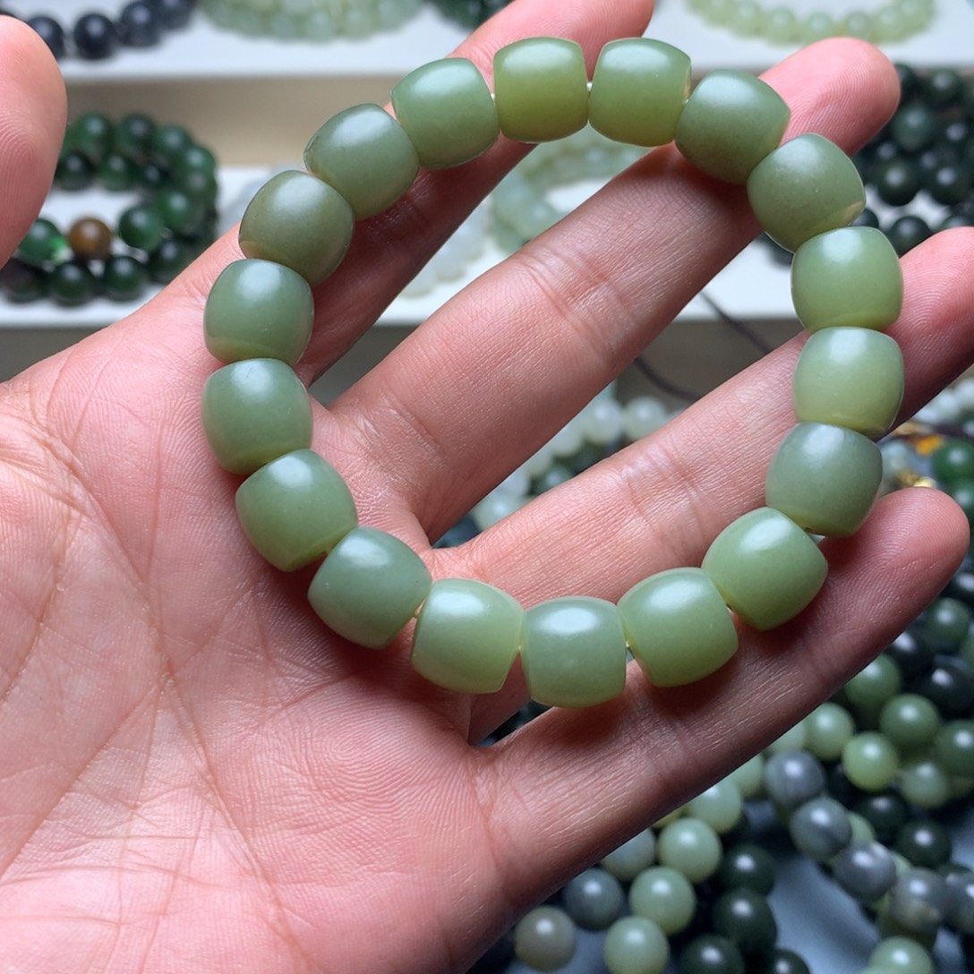 和田玉未镶嵌手链