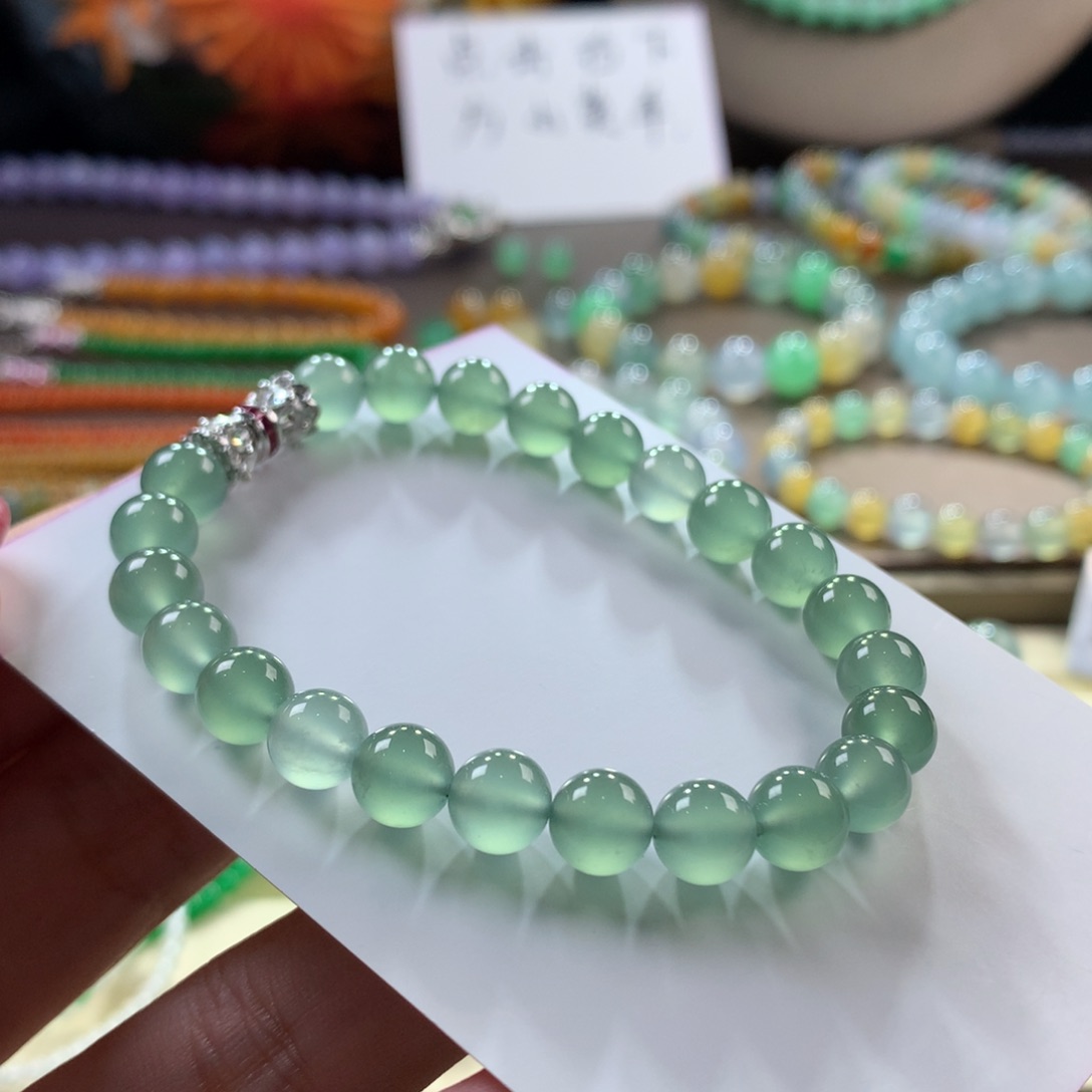 翡翠手链未镶嵌翡翠高冰晴绿卡7+