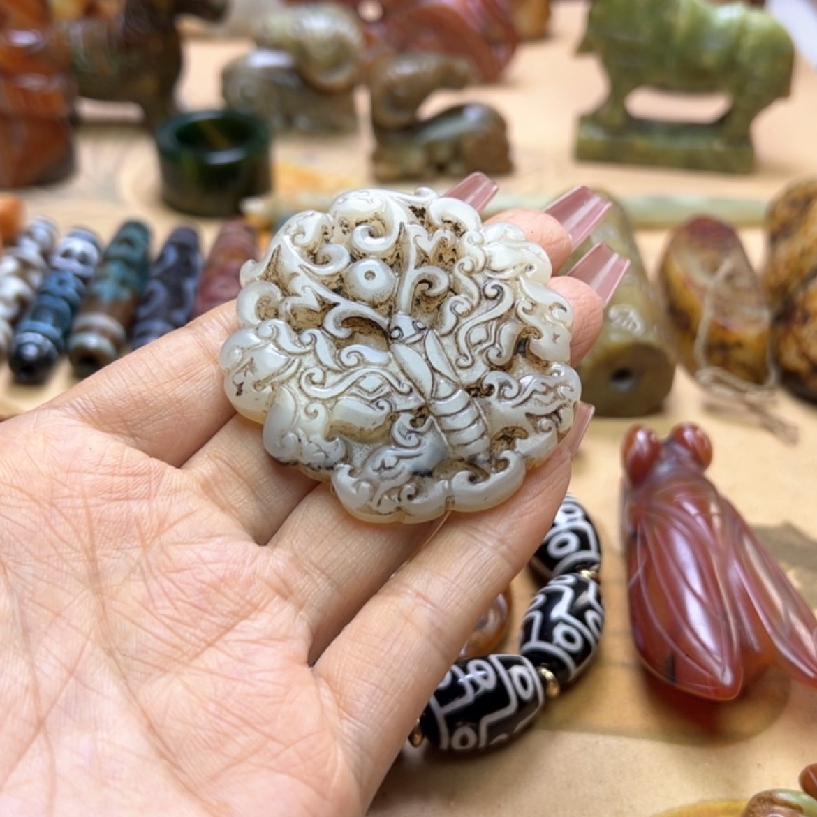 【闪购商品】蛇纹石玉颈饰未镶嵌