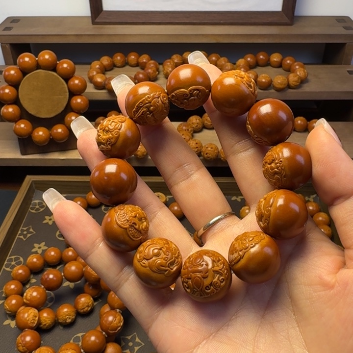 忧***鸟手串橄榄核1.9唐诗