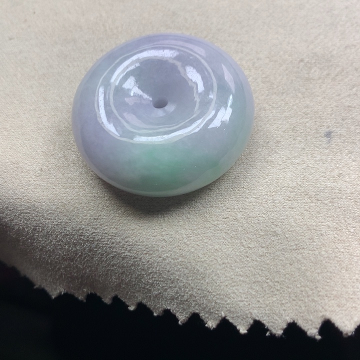 翡翠颈饰未镶嵌吊坠