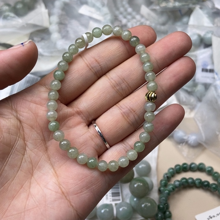 翡翠未镶嵌颈饰123