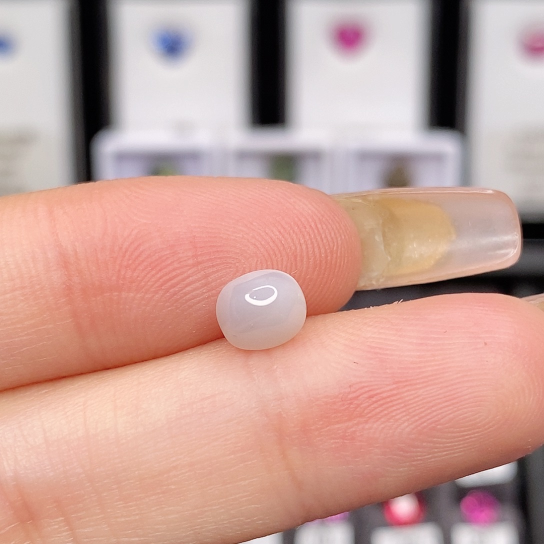 蓝宝石裸石未镶嵌1430号1.42ct蛋面奶白色蓝宝