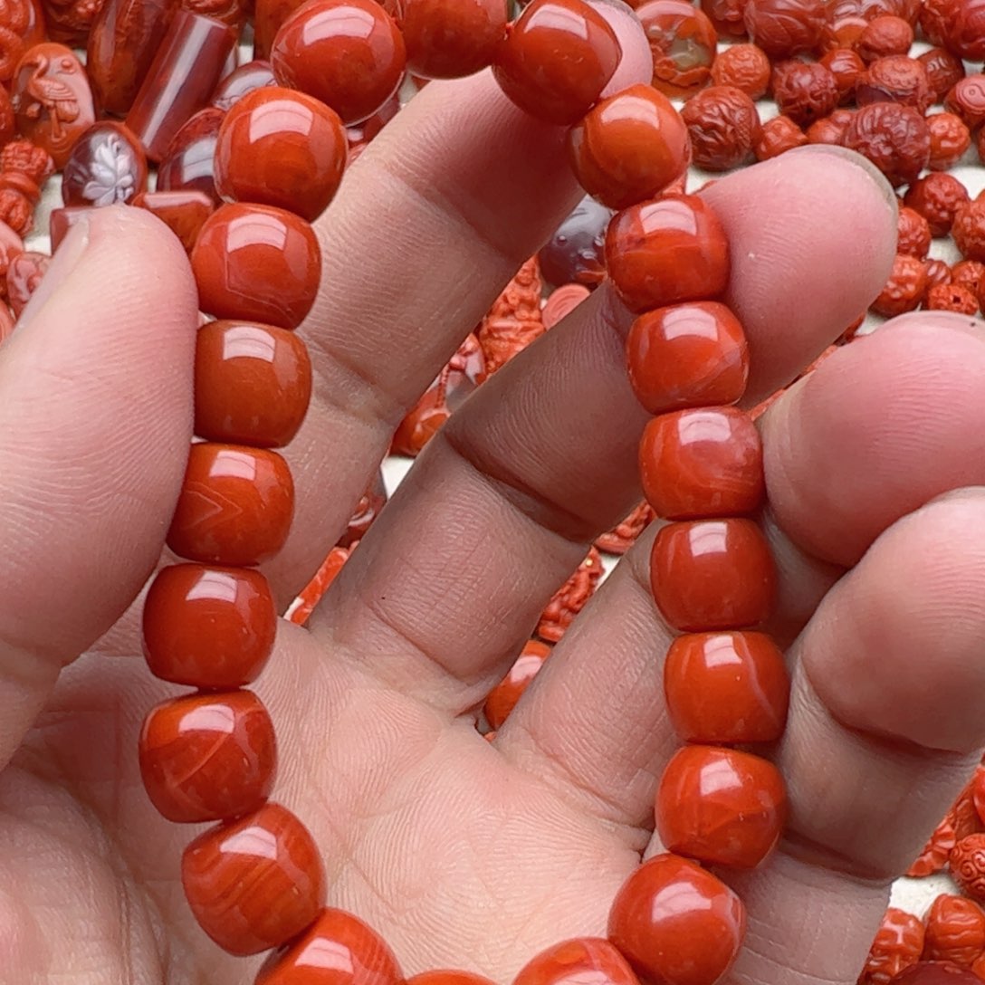 南红玛瑙配饰未镶嵌