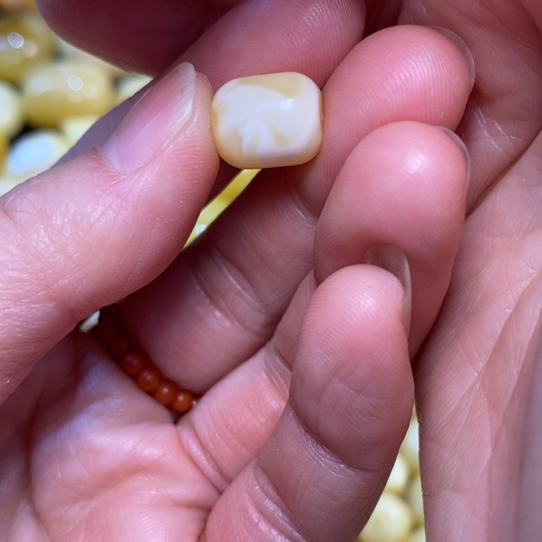 琥珀未镶嵌裸石蜜蜡配珠