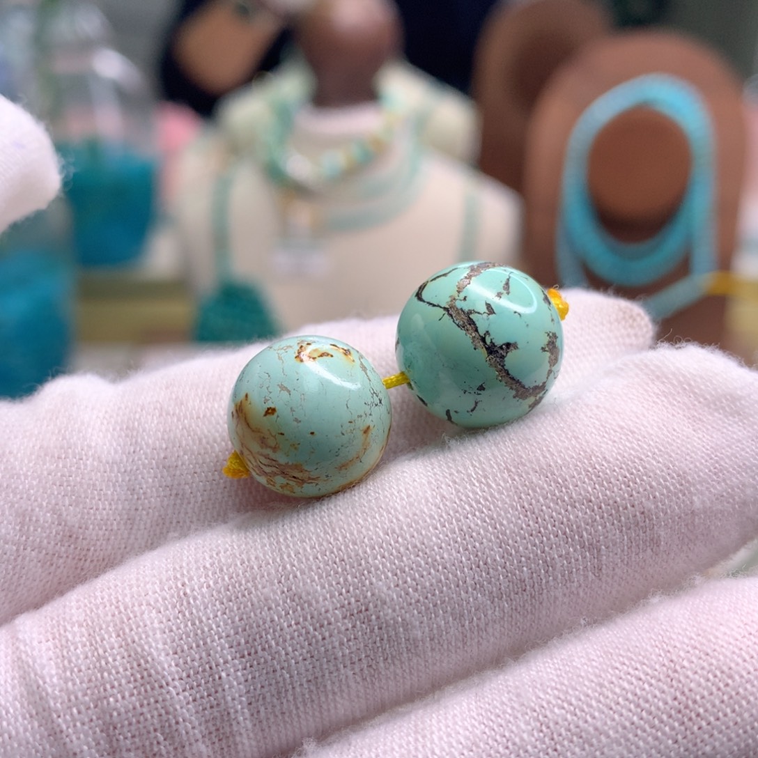 绿松石未镶嵌饰品