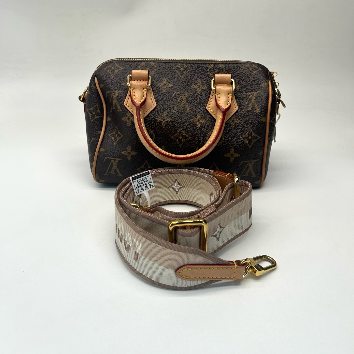 95新 LouisVuitton/路易威登 speedy20/奶茶色肩带/芯片