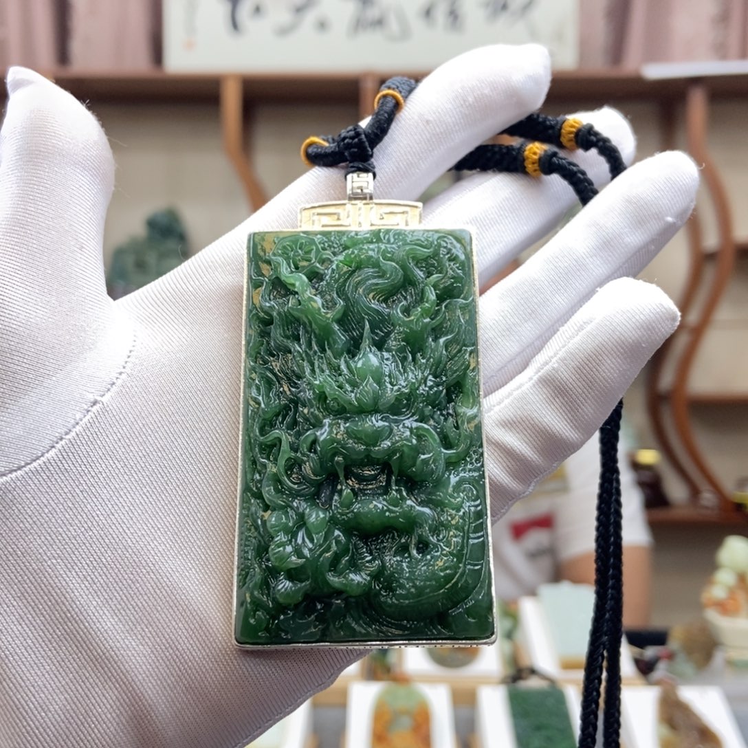和田玉（碧玉）未镶嵌颈饰