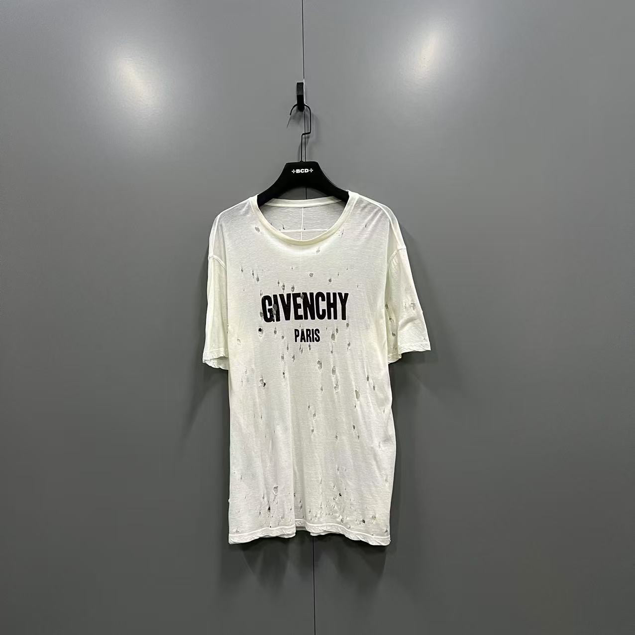 95新 Givenchy/纪梵希 （bb）208 小破洞短袖 M码//无领标bc000680