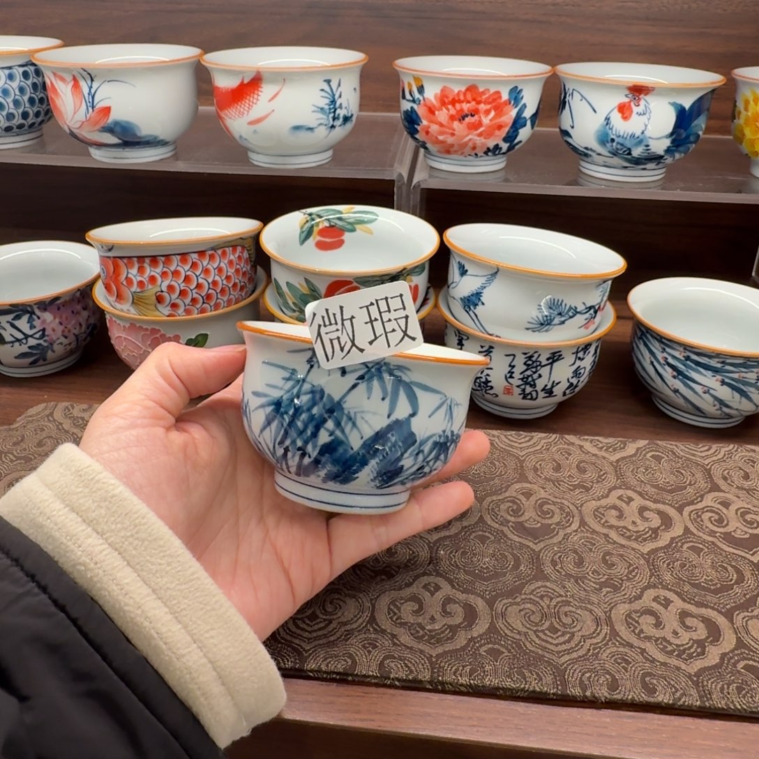 釉下手绘茶具微瑕
