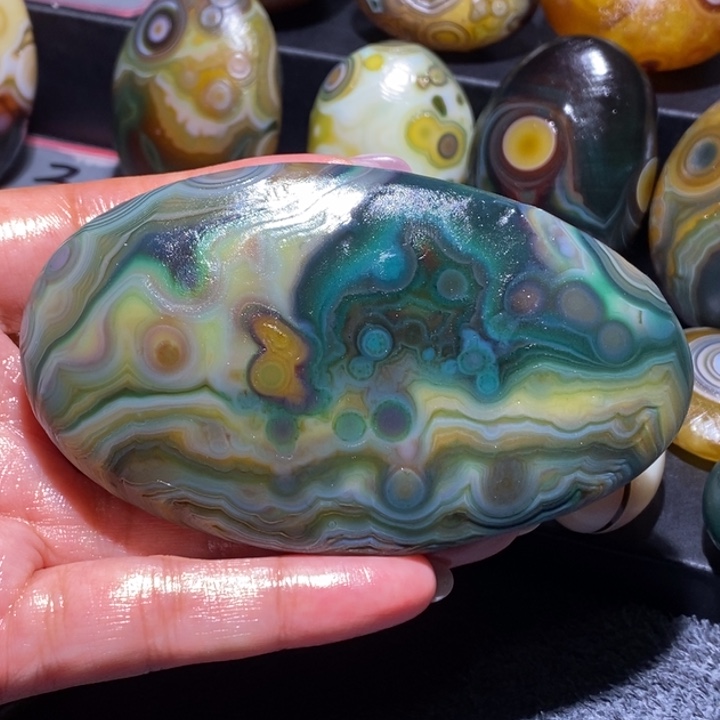 玛瑙/玉髓未镶嵌珠宝奇石23