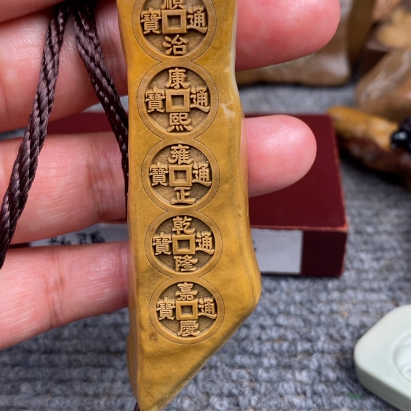 【闪购商品】原石雕刻手把件