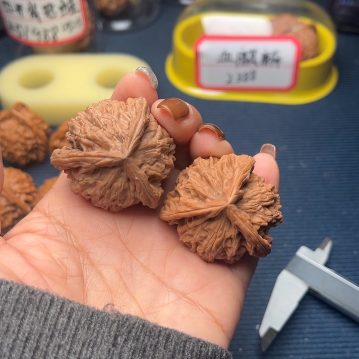 文玩核桃吊坠38盘山三棱全品