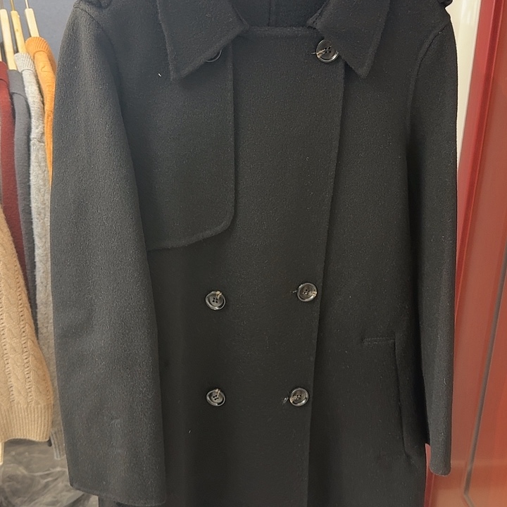 纯羊毛黑色中长款M尺码