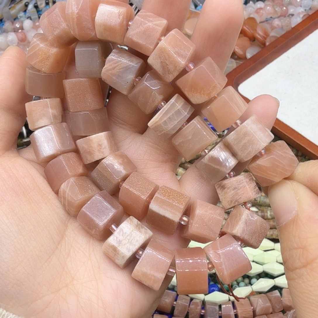 水晶未镶嵌珠宝半成品12m橙月光车轮一条