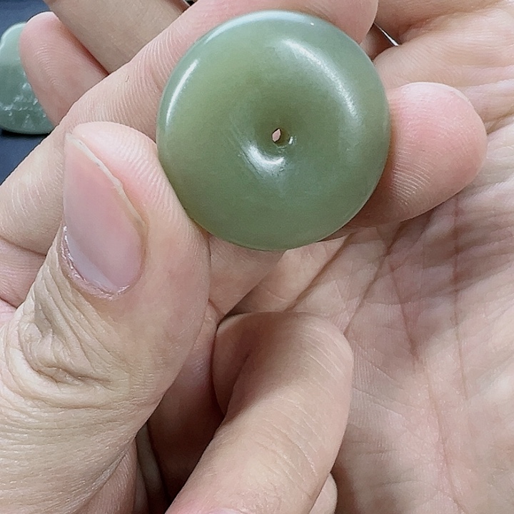 和田玉平安扣未镶嵌