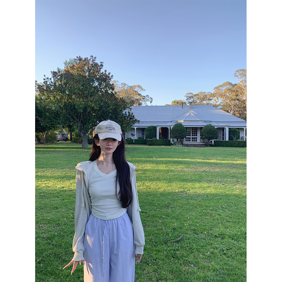 金蘑菇菇 Freely Kinetic 很特别 单色款小版型卫衣 / 素颜套组