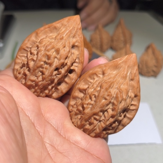 风***生文玩核桃吊坠红樱枪