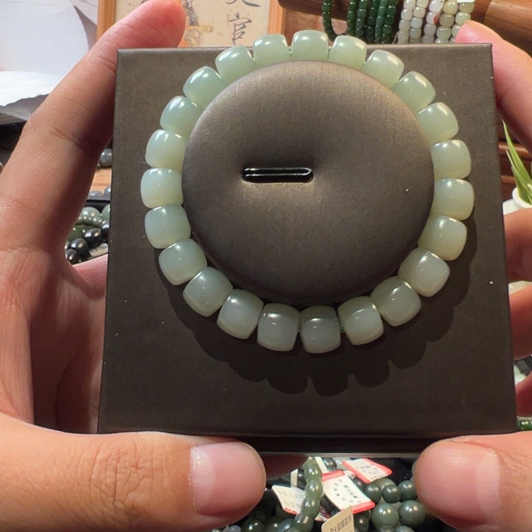 美***式和田玉未镶嵌手链