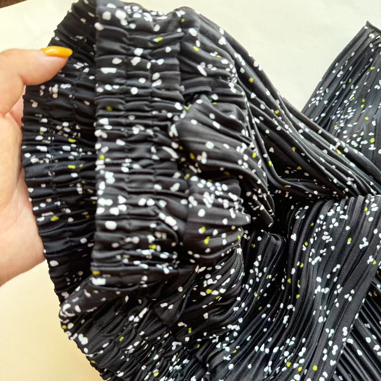 R166黑色波点条纹阔腿裤