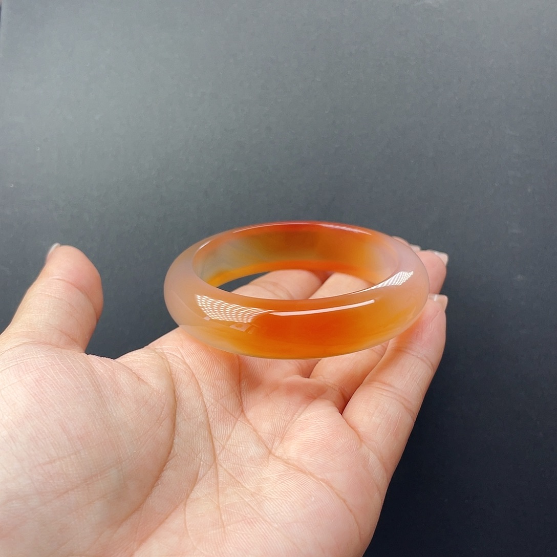 玛瑙/玉髓手镯未镶嵌