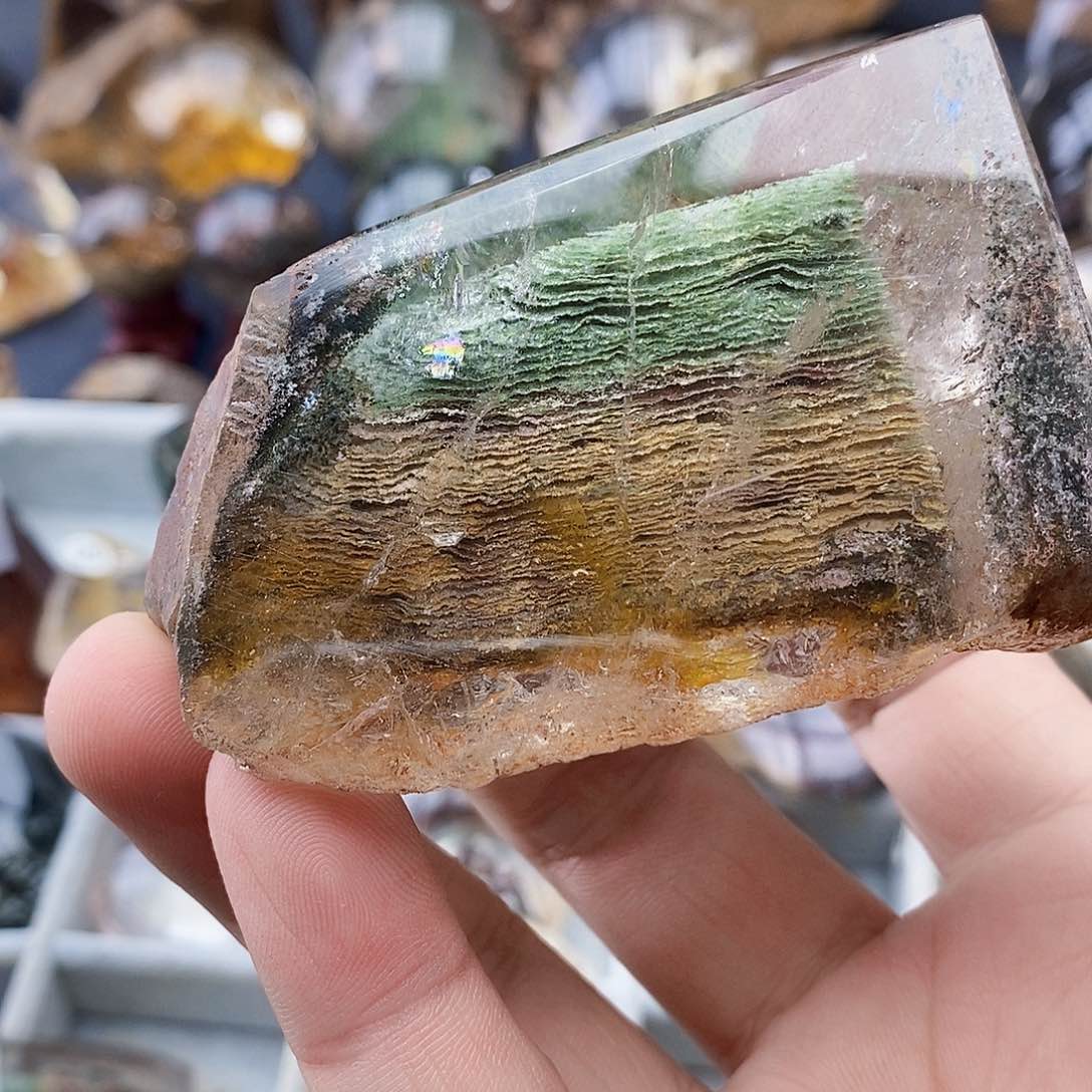 水晶天然水晶透亮光泽未镶嵌一****浅