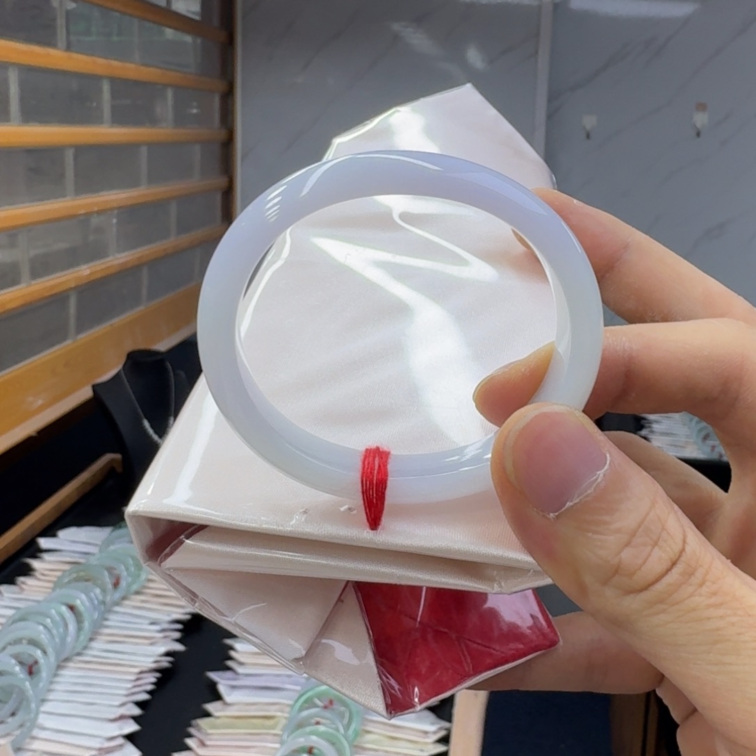 翡翠未镶嵌手镯翡翠