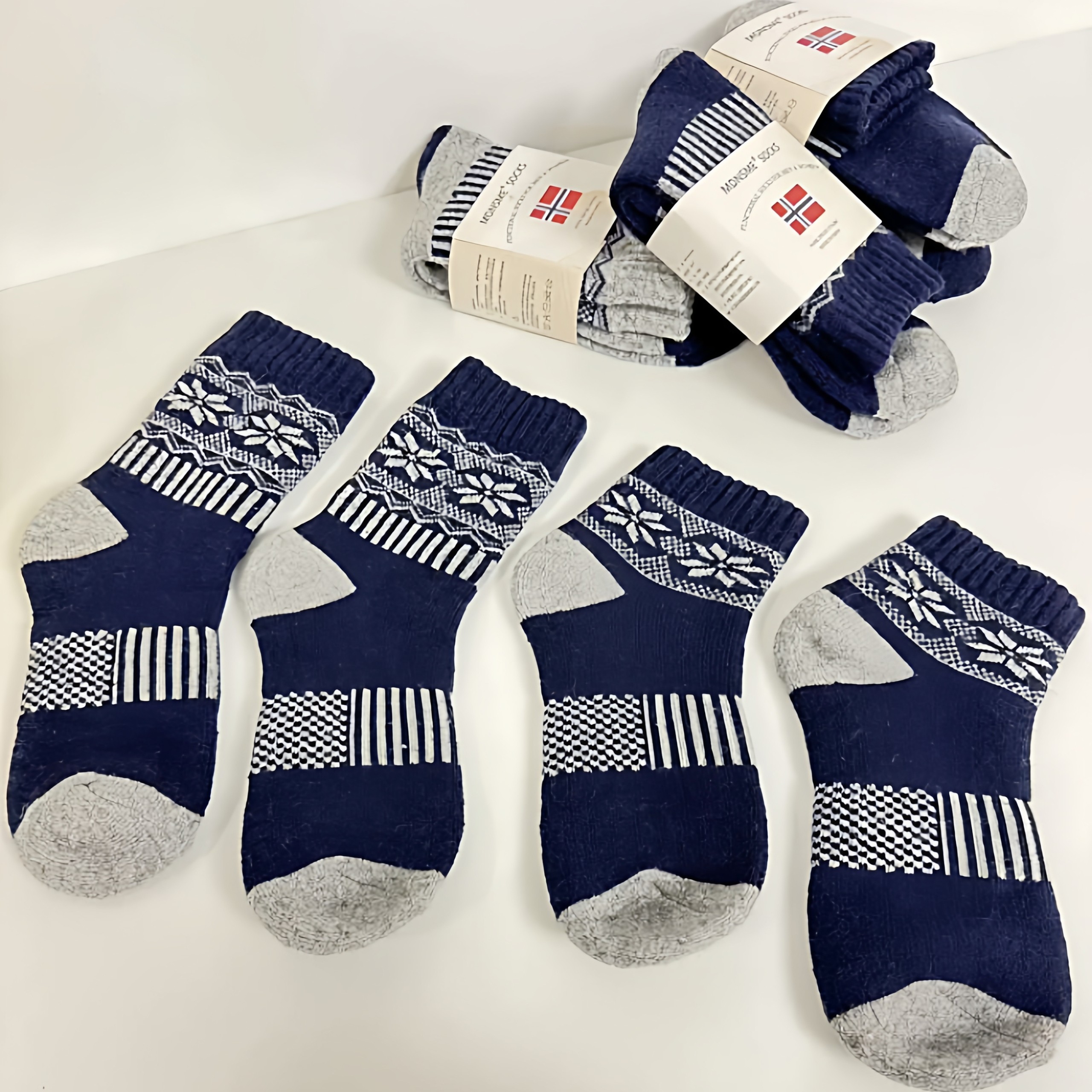 高品质MDNSME运动袜子男女休闲百搭保暖加厚情侣羊毛袜中筒袜