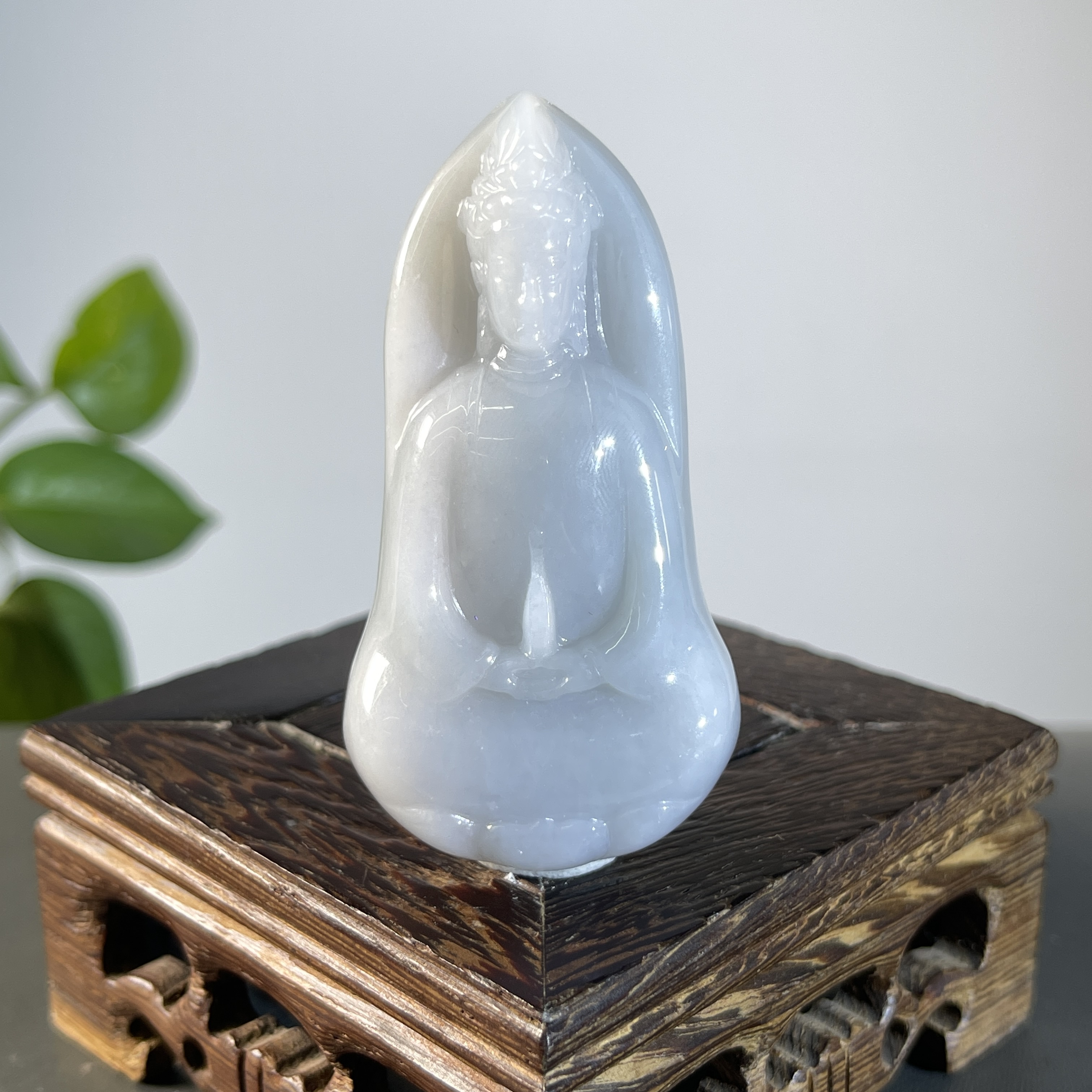 JXB04-36  天然缅甸A货翡翠 素衣观音