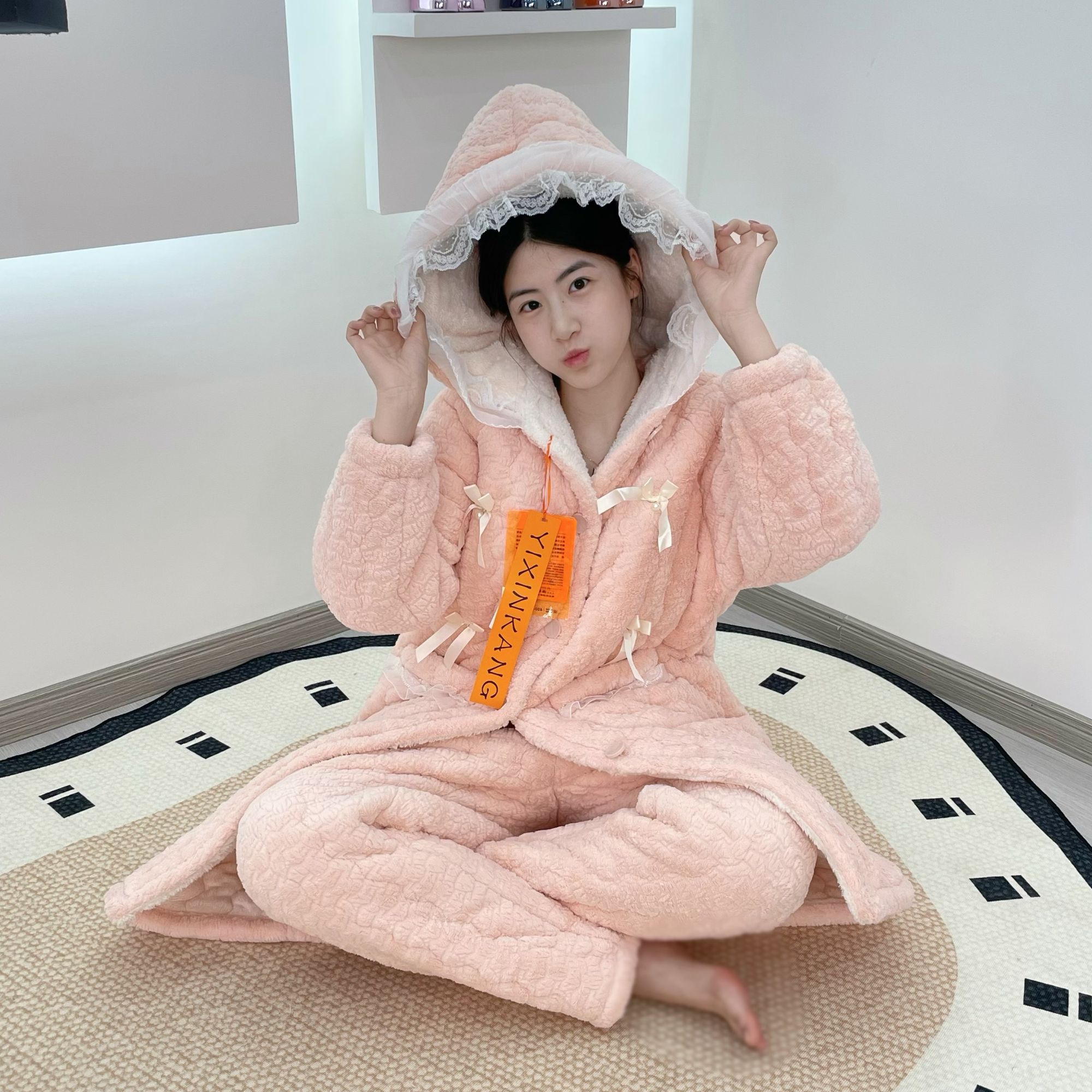 【反季清货】女士冬季新款甜美套装家居服秋冬款加厚连帽可外穿睡衣