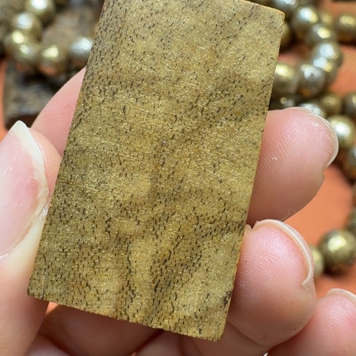 大叶紫檀（黑酸枝木类）