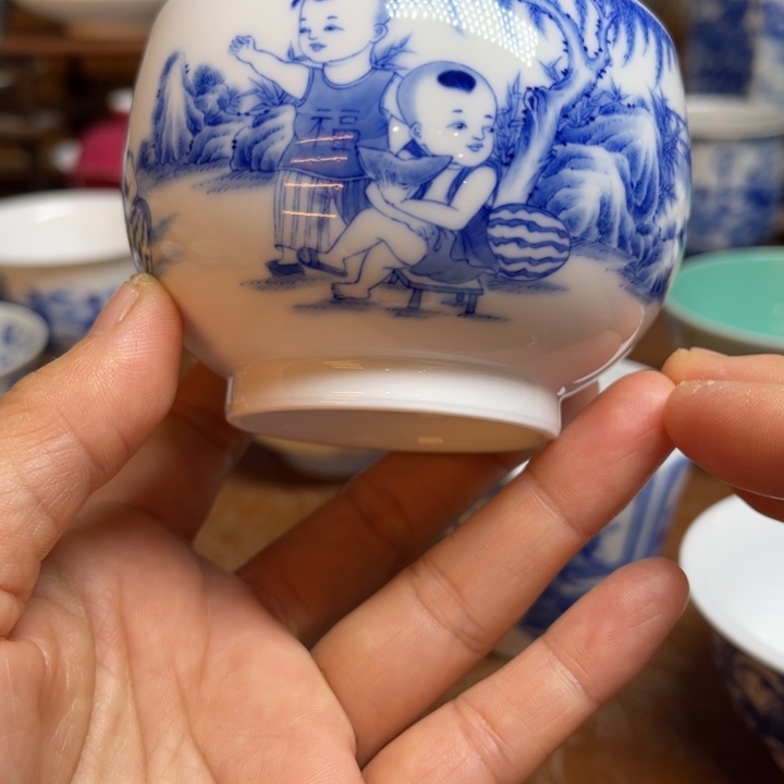 碗留**觉今天晚上的月亮好美