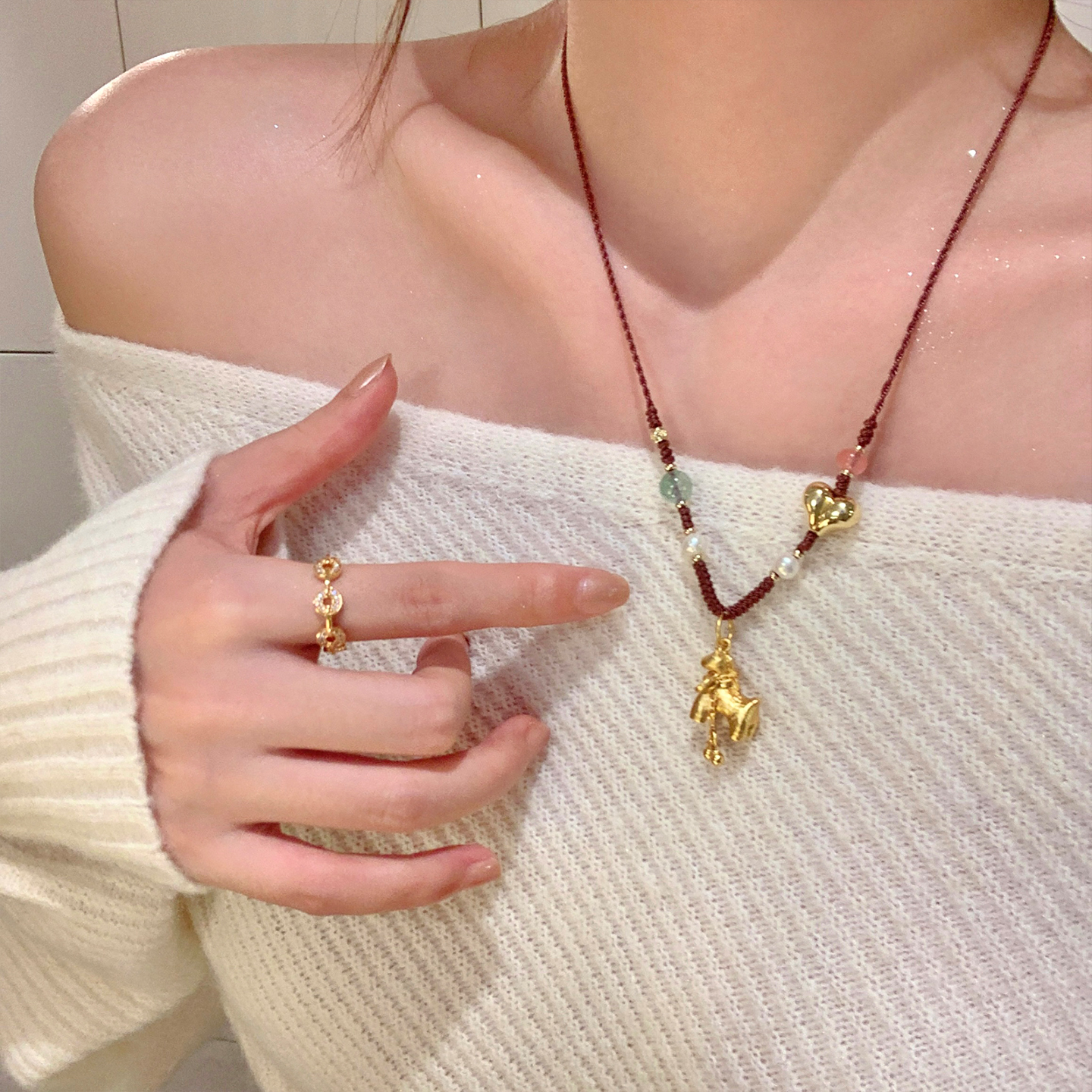 铜合金项链 梅姐饰品50 新中式小马葫芦吊坠项链女轻奢小众配饰