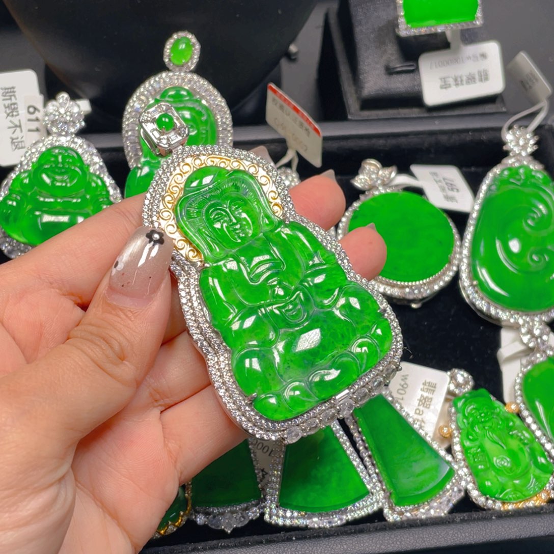 翡翠未镶嵌吊坠(不含链)