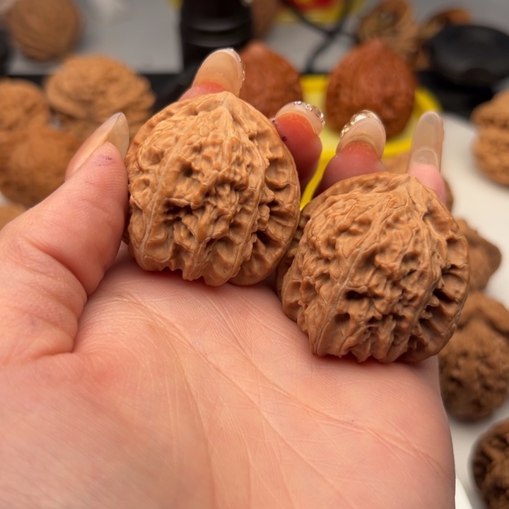 Q***.文玩核桃吊坠麻核桃13