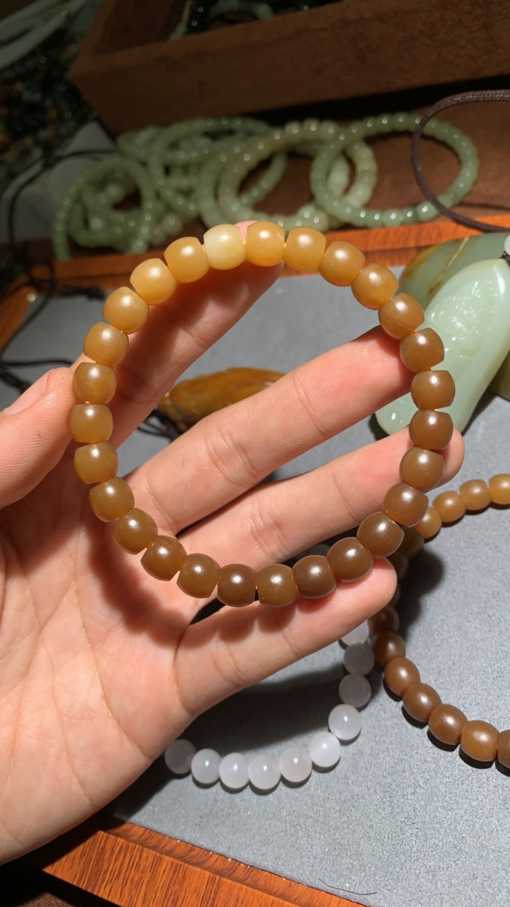 新疆和田玉精工单圈手串