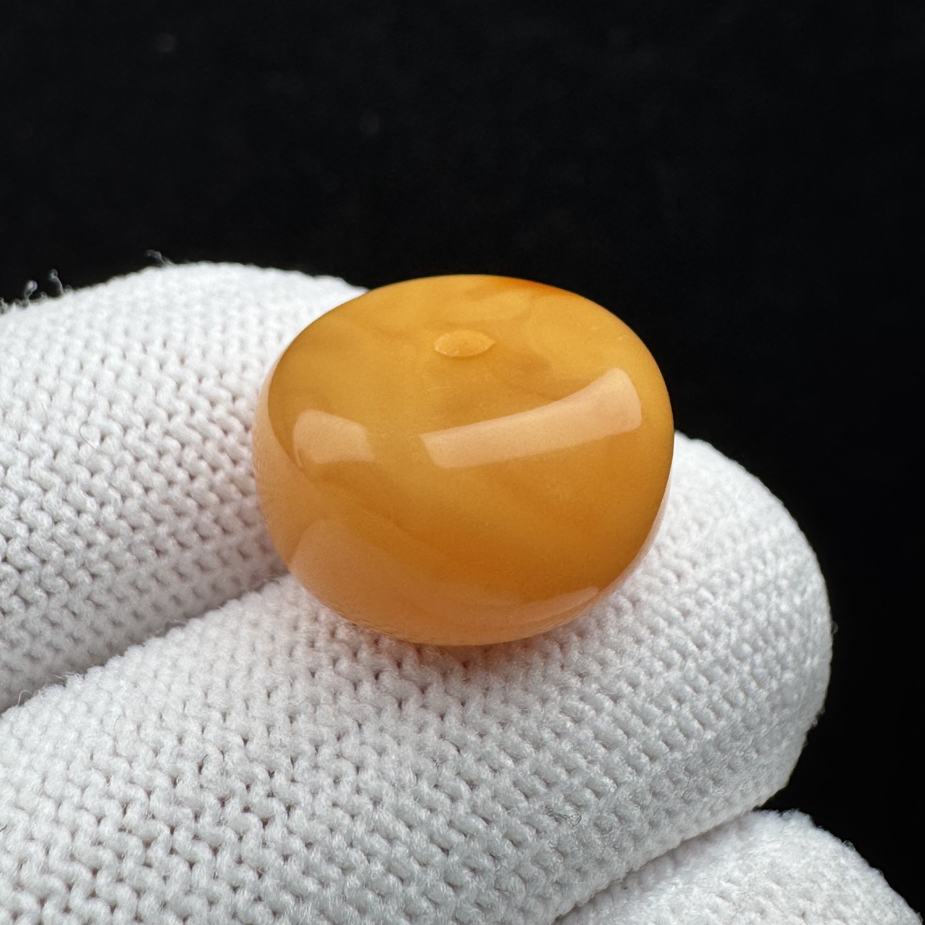 M8726天然俄料蜜蜡鸡油黄扣子16.6x9.6mm抖音基地质检发货