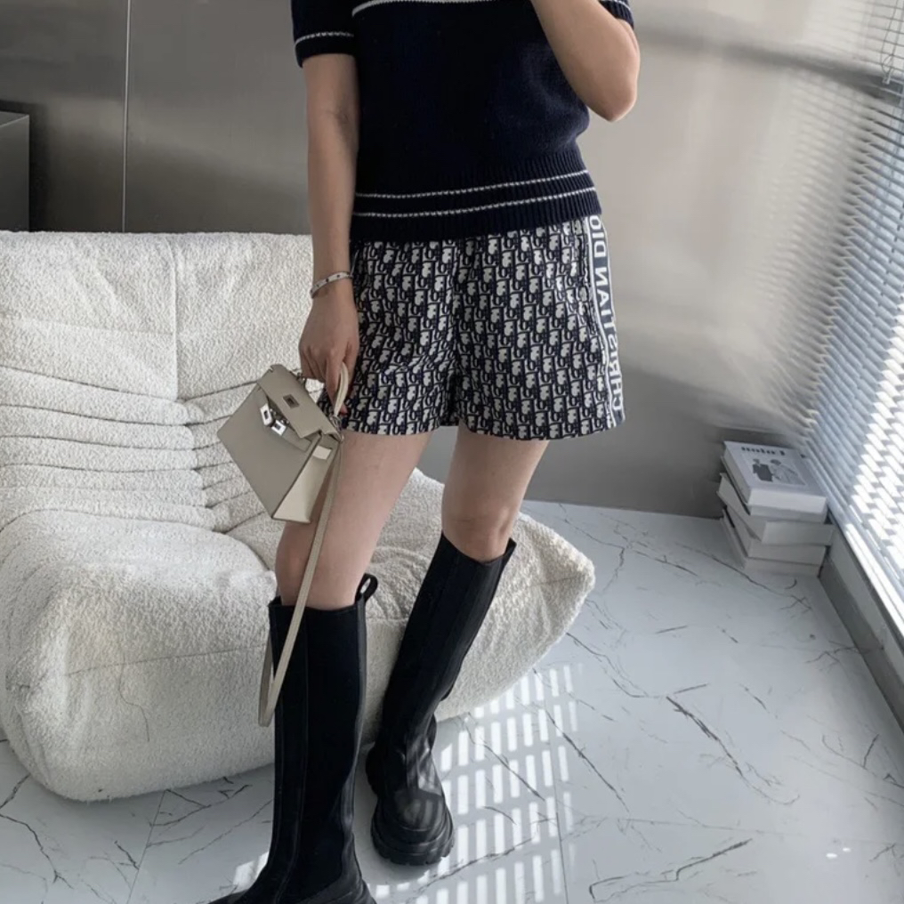 99新 DIOR/迪奥 rou19/藏蓝色满印字母短裤 桑蚕丝 36码