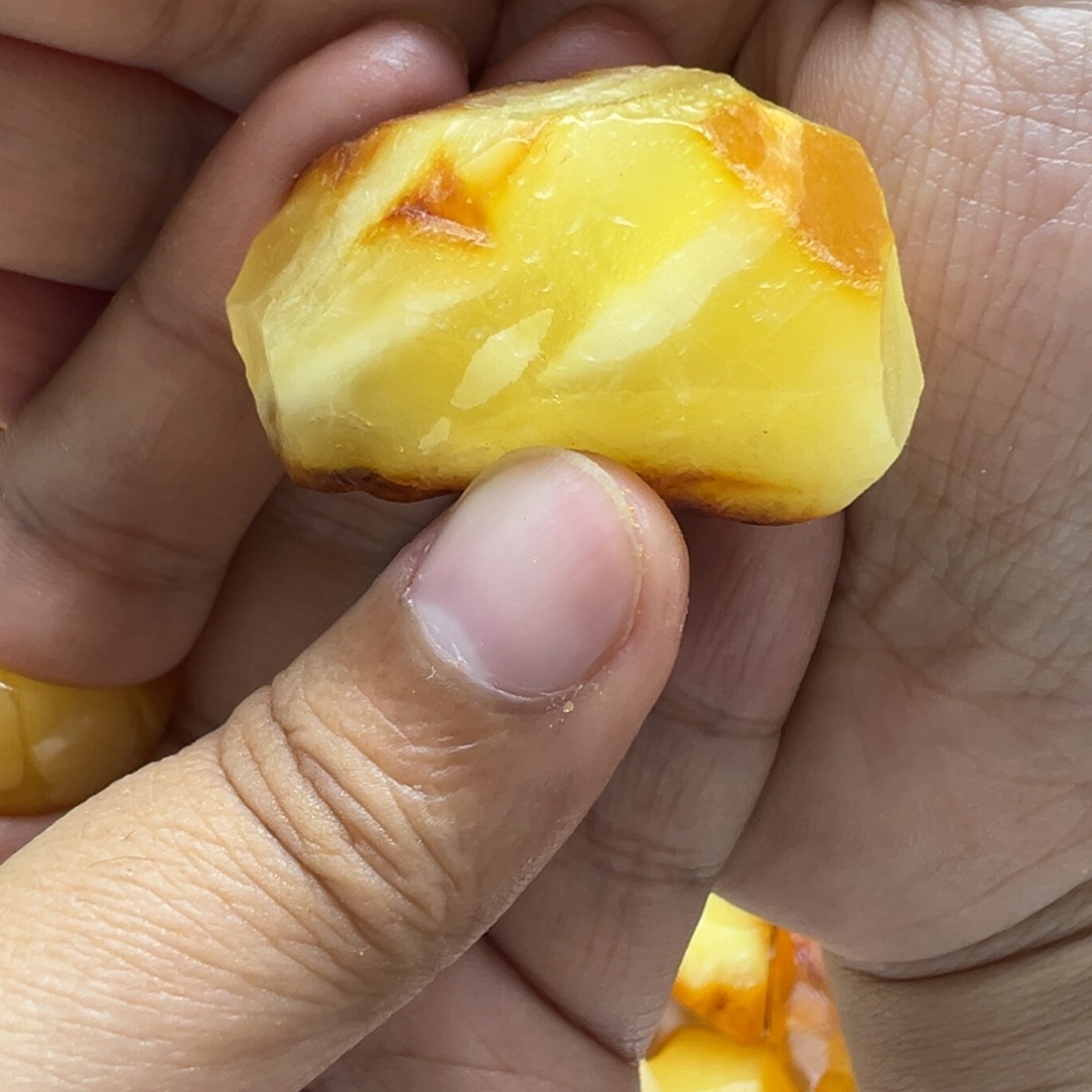 早***么定制琥珀蜜蜡定制