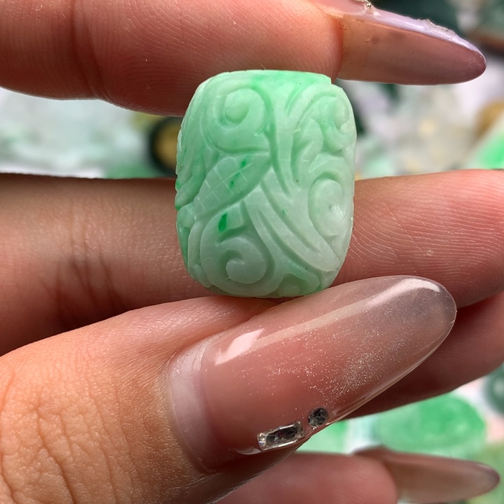 秋***子定制翡翠未镶嵌翡翠
