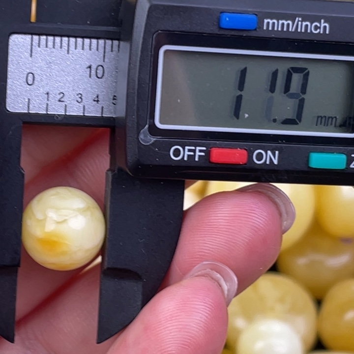 蜜蜡未镶嵌裸石微瑕98