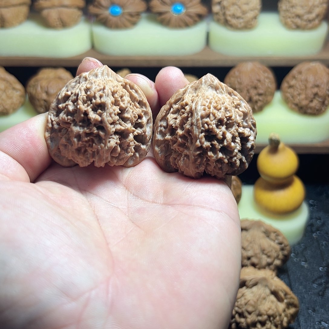 【闪购商品】文玩核桃吊坠满天星