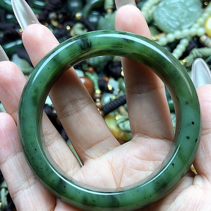 和田玉颈饰未镶嵌56