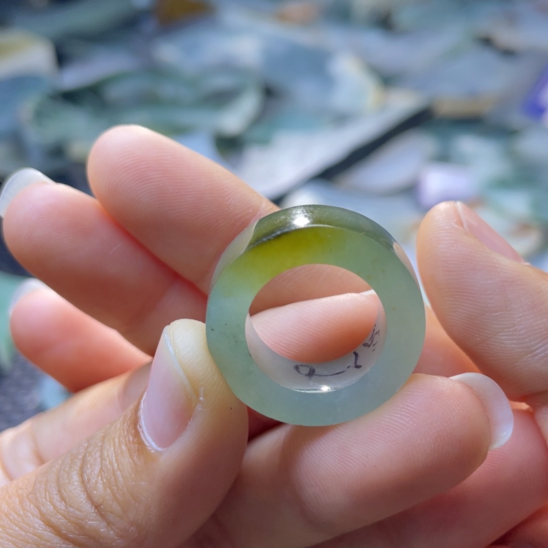 未镶嵌定制翡翠翡翠定制